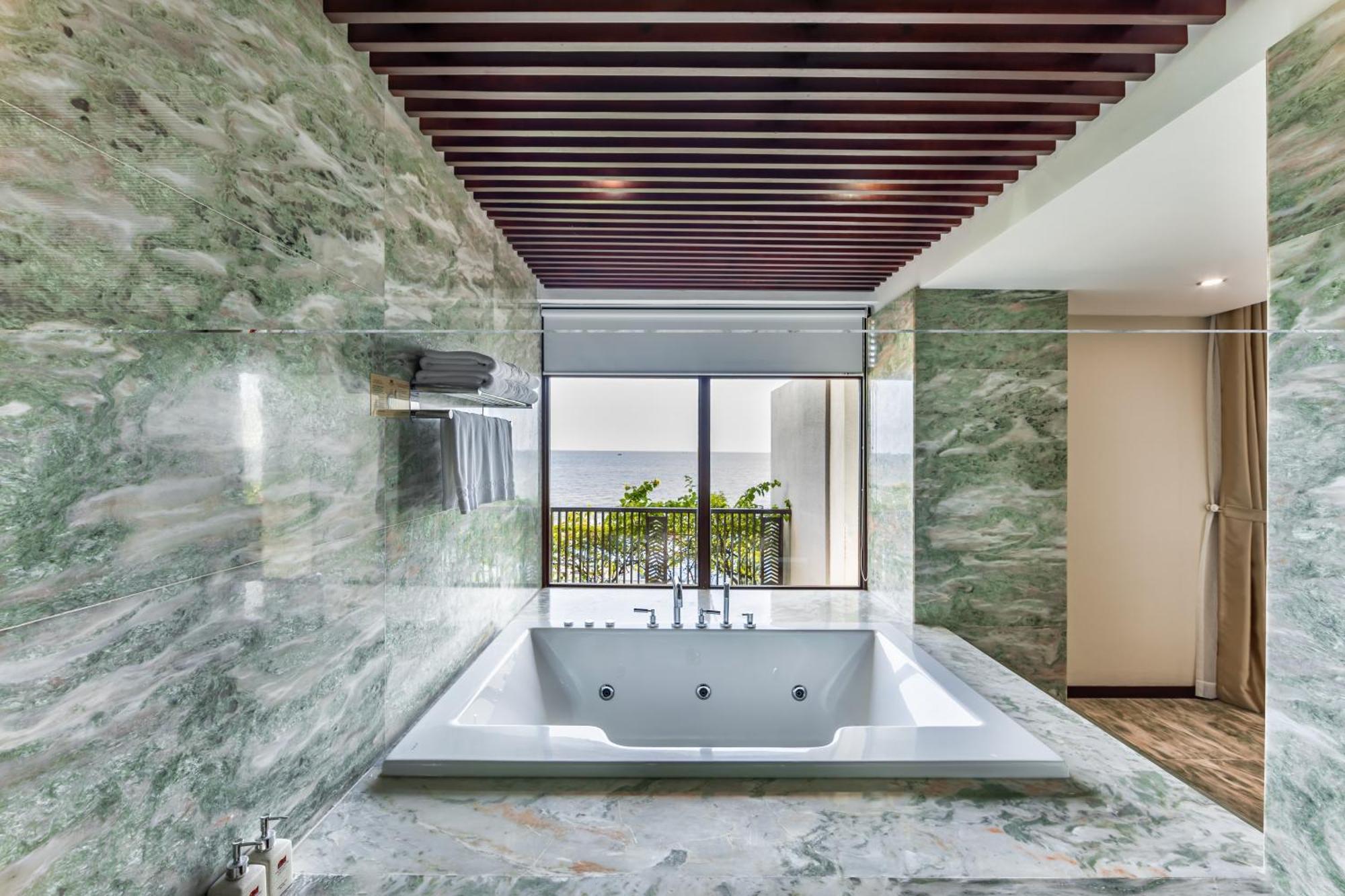Vietsovpetro Ho Tram Beach Resort & Spa Luaran gambar